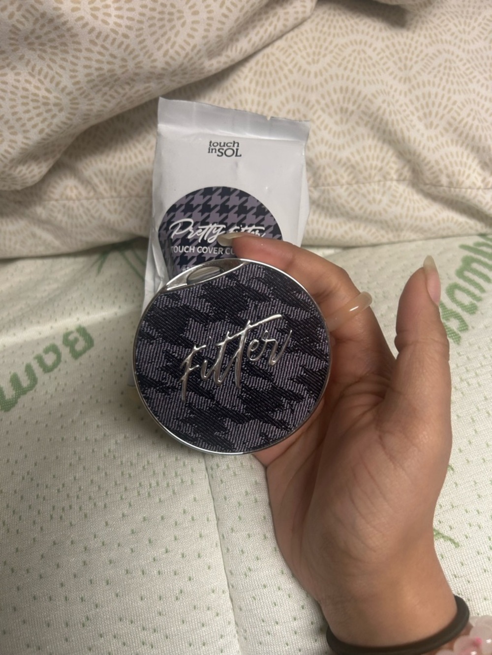 touch in SOL Filter Compact Mirror - Black Houndstooth Cover